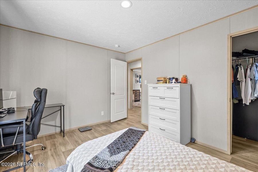 Furnished interior view inside a new home in , Palatka (Image 13).