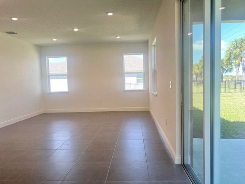 Spacious, unfurnished interior of a new home in Lakes At St Sebastian, Micco (Image 26).