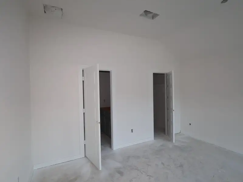 Spacious, unfurnished interior of a new home in Magnolia Ridge, Magnolia (Image 9). Spacious, unfurnished interior of a new home in Magnolia Ridge, Magnolia (Image 9).