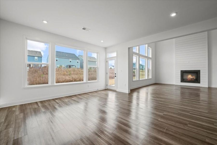 Spacious, unfurnished interior of a new home in Twin Lakes, Hoschton (Image 23).