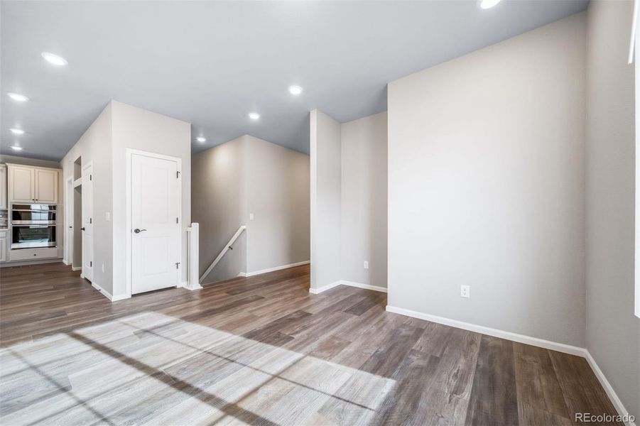 Spacious, unfurnished interior of a new home in , Aurora (Image 22).