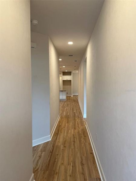 Spacious, unfurnished interior of a new home in Lugano, Gainesville (Image 26).