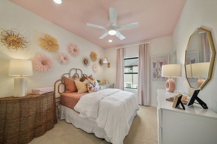Furnished interior view inside a new home in Grange 45', Katy (Image 34).