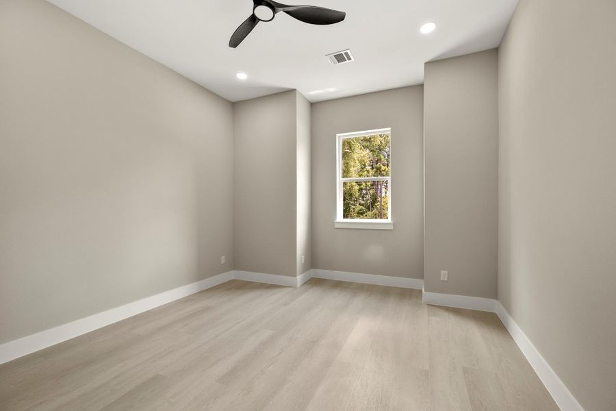 Spacious, unfurnished interior of a new home in , Tomball (Image 20). Spacious, unfurnished interior of a new home in , Tomball (Image 20).