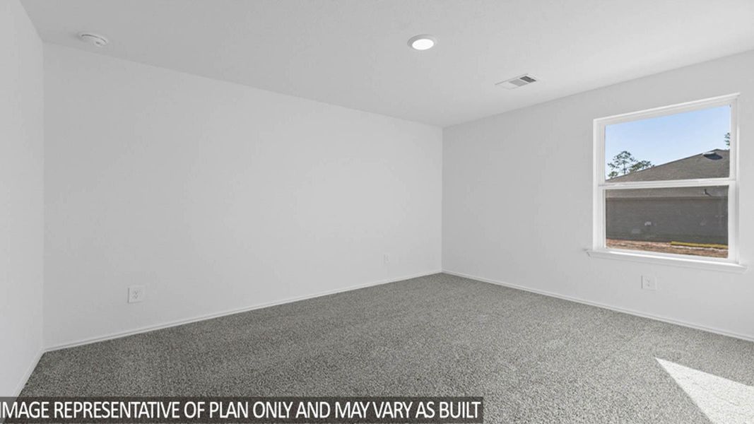 Representative unfurnished interior of a home built from the Irving by D.R. Horton in Williams Reserve East, Conroe (Image 9).