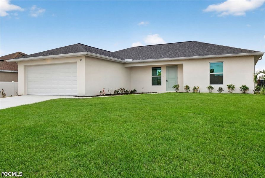 Image 23 of a home in Cape Coral.