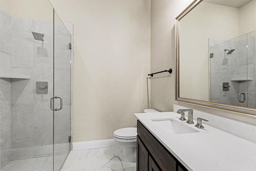 Furnished interior view inside a new home in , Prosper (Image 13).