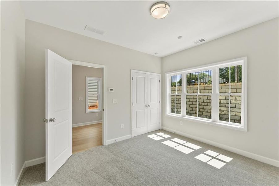 Spacious, unfurnished interior of a new home in East Park Village, Kennesaw (Image 20).