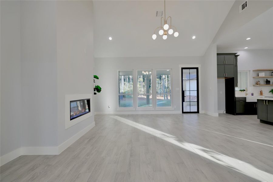 Spacious, unfurnished interior of a new home in , Waller (Image 22).