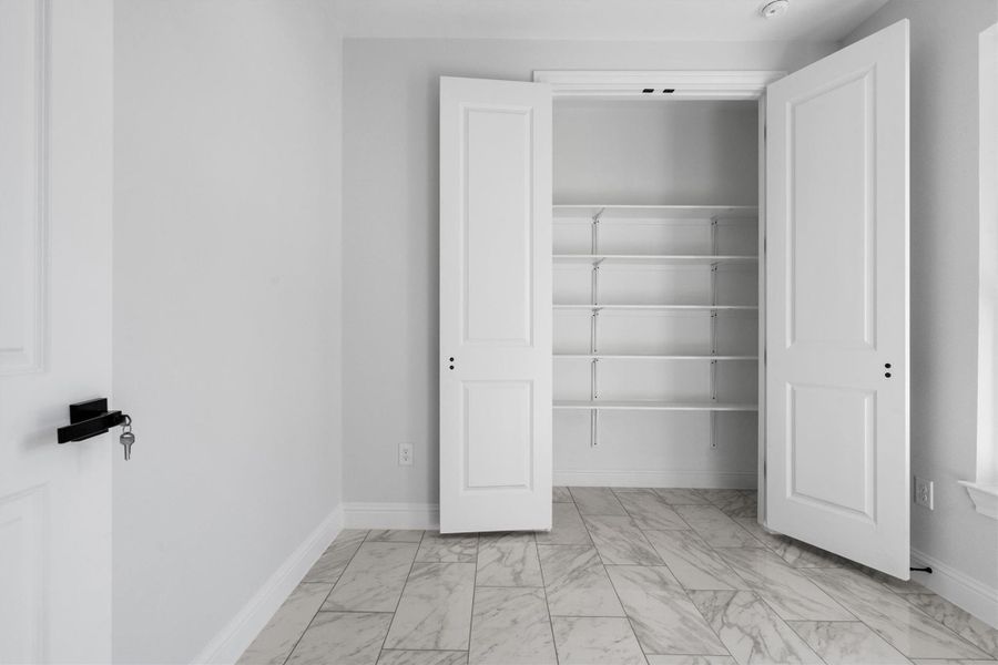 Spacious, unfurnished interior of a new home in , Lago Vista (Image 14).