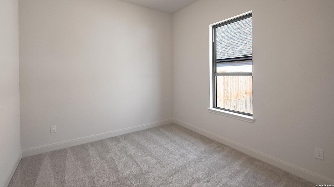 Spacious, unfurnished interior of a new home in Meadows of Mill Creek, Seguin (Image 23).