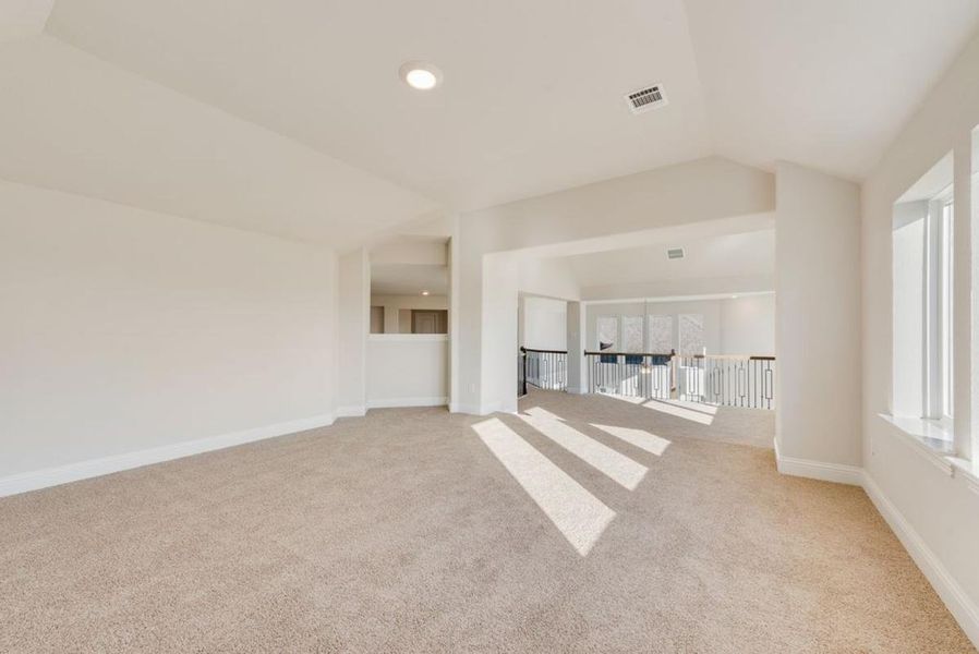 Spacious, unfurnished interior of a new home in Somercrest, Midlothian (Image 39).