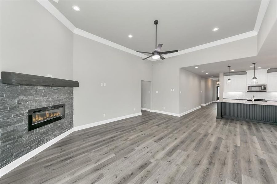 Spacious, unfurnished interior of a new home in , Lake Dallas (Image 20).