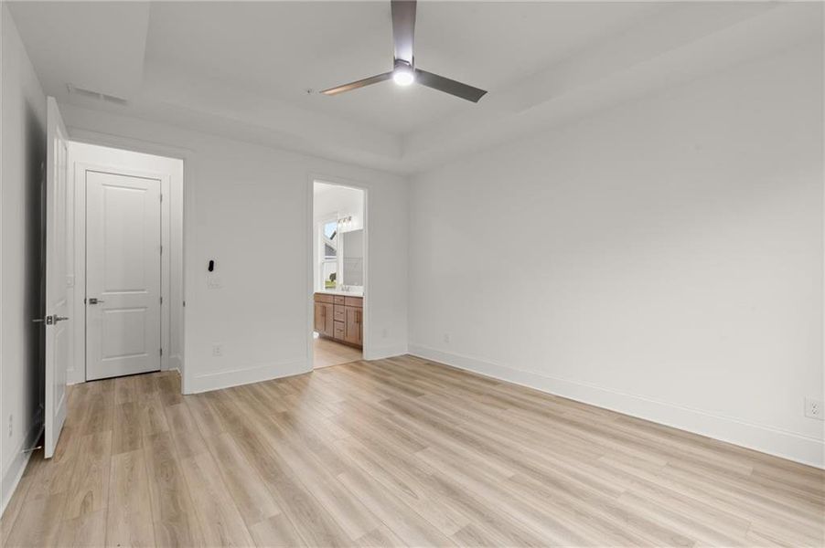 Spacious, unfurnished interior of a new home in , Kennesaw (Image 33).