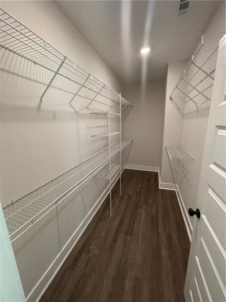 Spacious, unfurnished interior of a new home in , Dallas (Image 9).