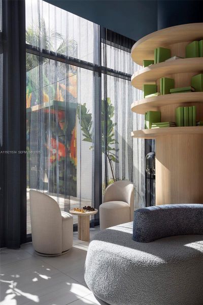 Community amenities in , Hallandale Beach (Image 36).