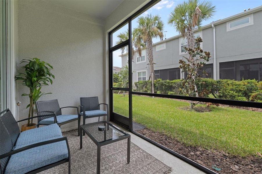 Exterior details and patio area of a home in , Wesley Chapel (Image 4).