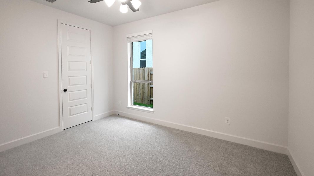 Spacious, unfurnished interior of a new home in 6 Creeks, Kyle (Image 19).