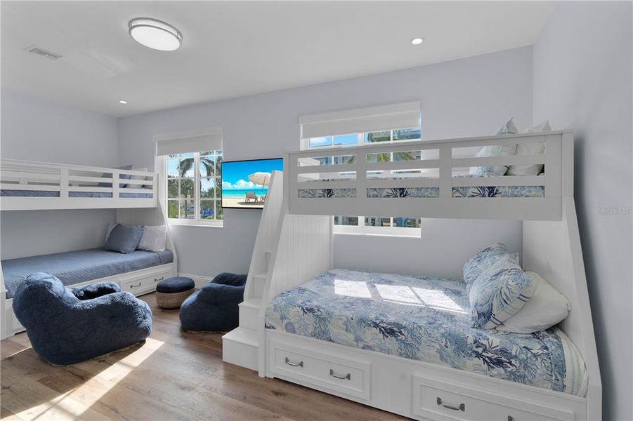 Furnished interior view inside a new home in , Marathon (Image 10).