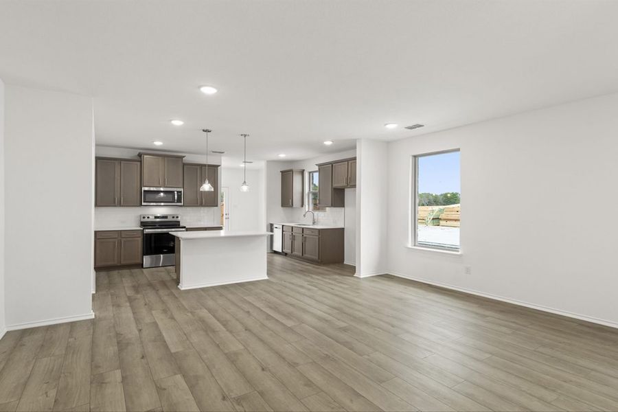 Representative unfurnished interior of a home built from the Kaufman Colony At Pinehurst by Brohn Homes in Colony at Pinehurst, Pinehurst (Image 9).