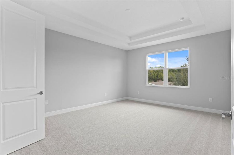 Spacious, unfurnished interior of a new home in , Tampa (Image 20).