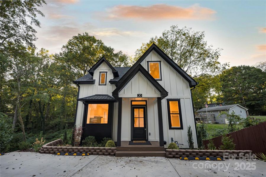 Image 37 of a home in .