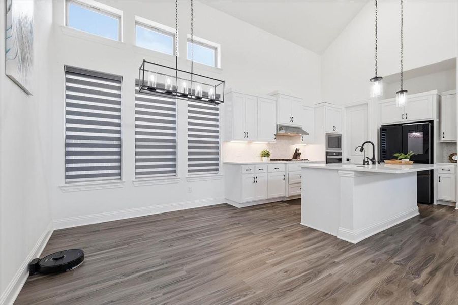 Furnished interior view inside a new home in , Northlake (Image 30).