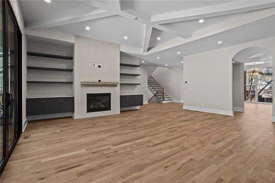 Spacious, unfurnished interior of a new home in , Atlanta (Image 36).
