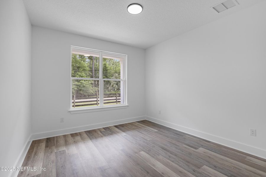 Spacious, unfurnished interior of a new home in , Jacksonville (Image 40).