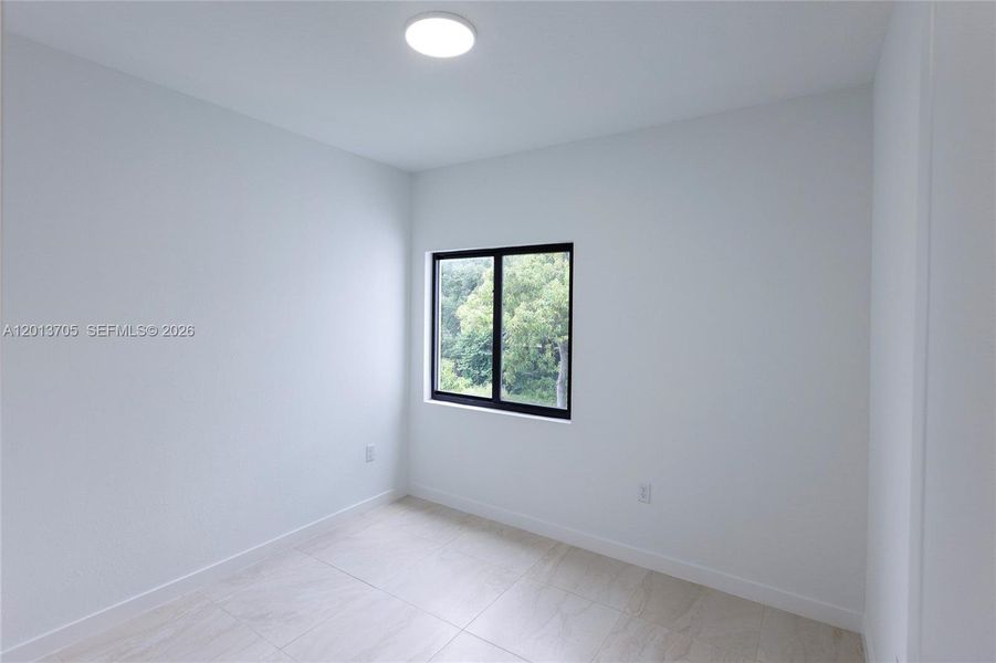 Spacious, unfurnished interior of a new home in , Miami (Image 8).