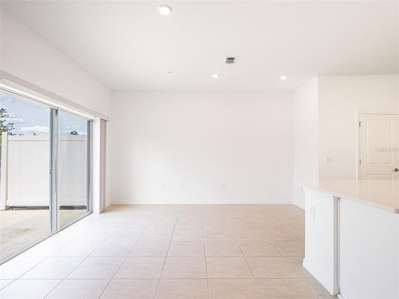 Spacious, unfurnished interior of a new home in , St. Cloud (Image 16).