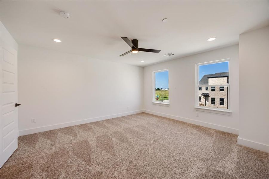 Spacious, unfurnished interior of a new home in , Rowlett (Image 22). Spacious, unfurnished interior of a new home in , Rowlett (Image 22).