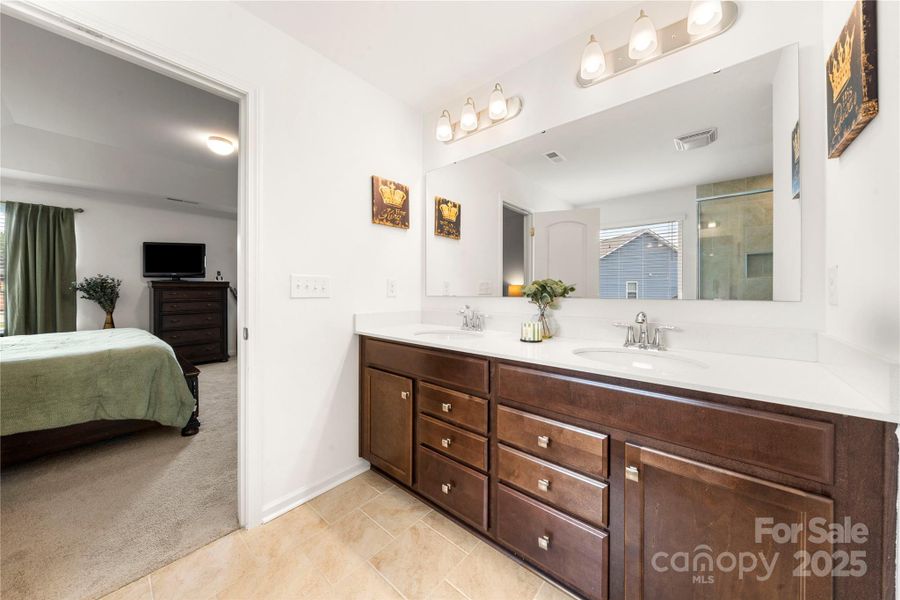 Furnished interior view inside a new home in , Lancaster (Image 27).