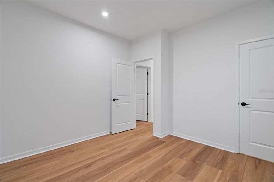 Spacious, unfurnished interior of a new home in Celebration - Island Village, Celebration (Image 69).