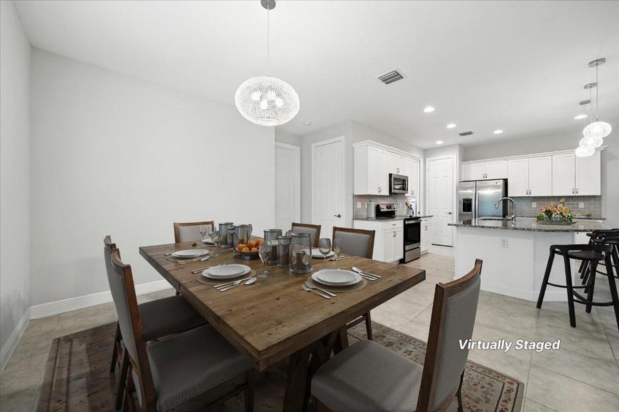 watermark_6096_Bella_Rosa_Lane_23-Dining