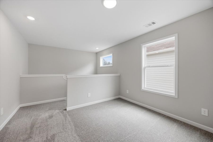 Spacious, unfurnished interior of a new home in Creekside Manor, Thomaston (Image 20).