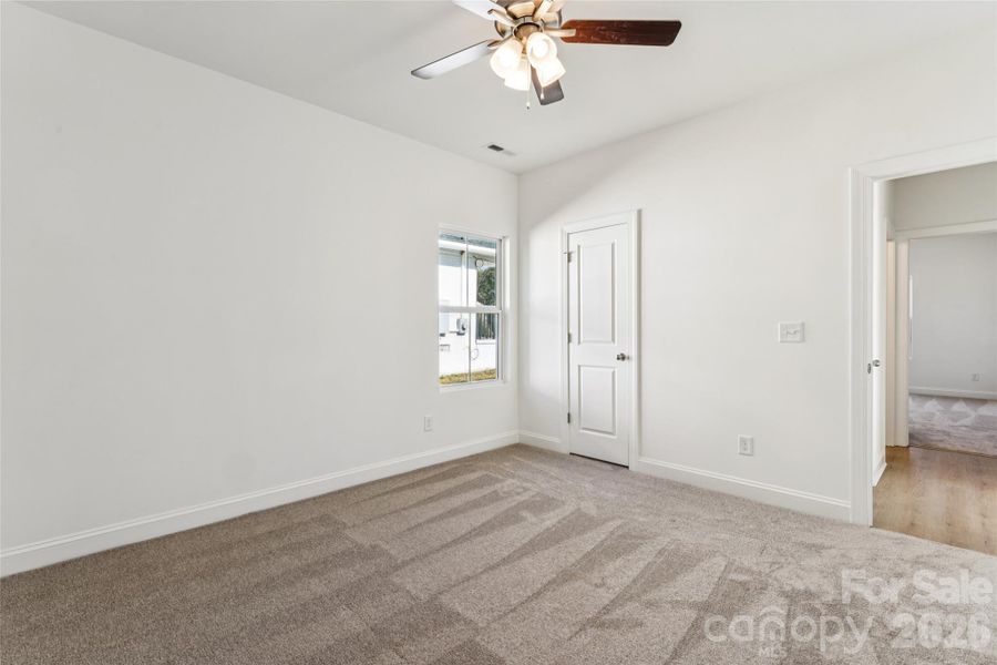 Spacious, unfurnished interior of a new home in , Rock Hill (Image 29).