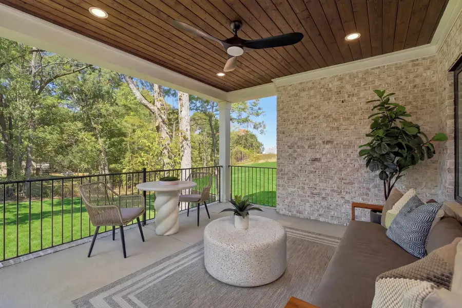 Wellsley Outdoor Living Room