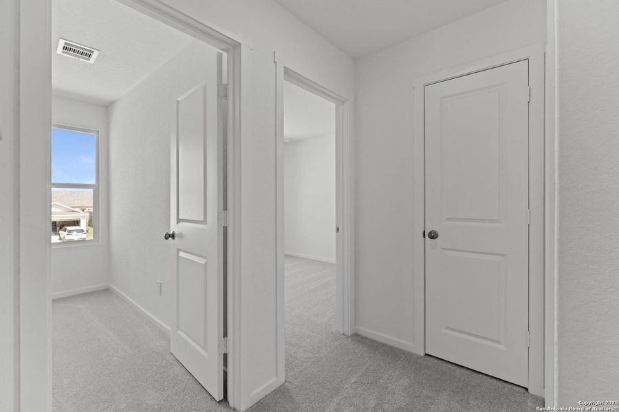 Spacious, unfurnished interior of a new home in Lodi Grove, Floresville (Image 22). Spacious, unfurnished interior of a new home in Lodi Grove, Floresville (Image 22).