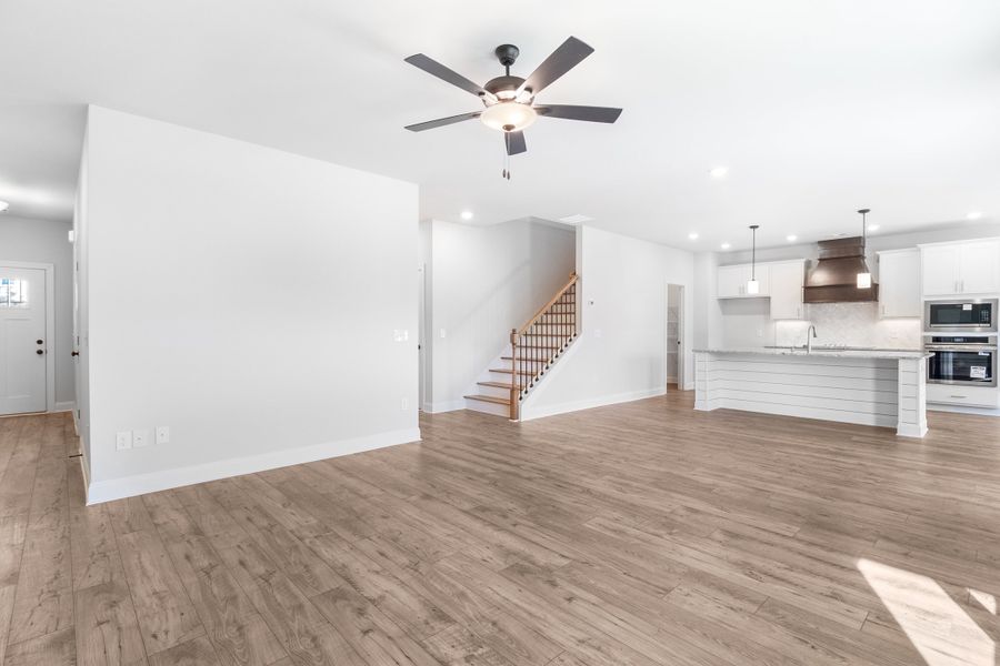 Spacious, unfurnished interior of a new home in Ridge Pointe, Athens (Image 15).