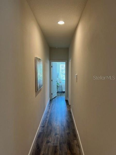 Spacious, unfurnished interior of a new home in , Tampa (Image 19).