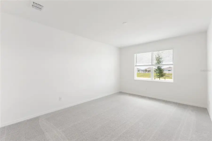 Spacious, unfurnished interior of a new home in Tarpon Bay, Haines City (Image 10). Spacious, unfurnished interior of a new home in Tarpon Bay, Haines City (Image 10).