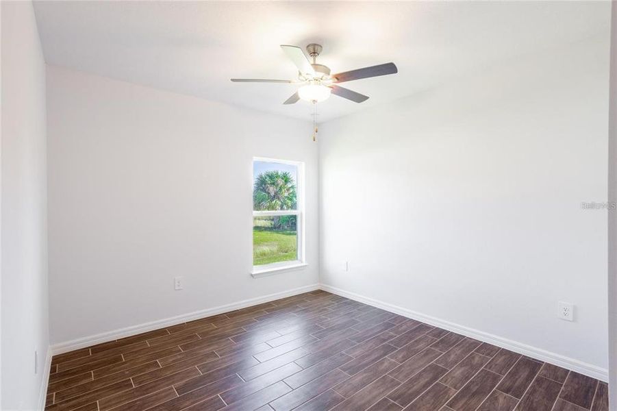 Spacious, unfurnished interior of a new home in , Fort Myers (Image 22).