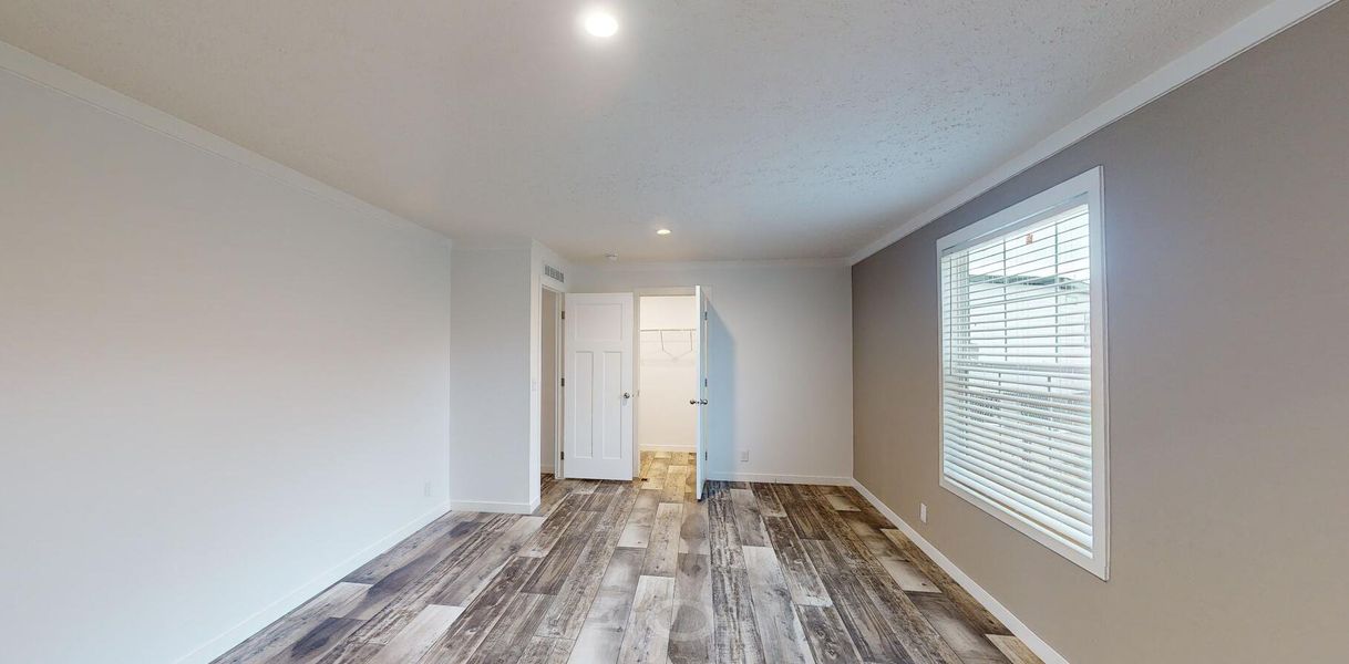 Spacious, unfurnished interior of a new home in , Early Branch (Image 9).