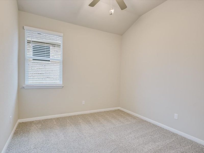 Spacious, unfurnished interior of a new home in Big Sky Ranch - Executive Collection, Dripping Springs (Image 10).