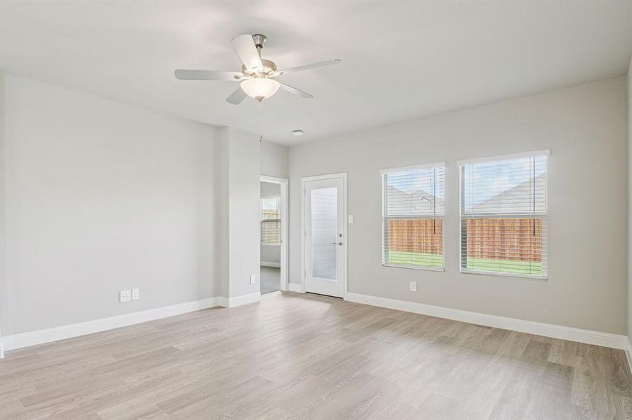 Photo is not of the actual home, but is an inspirational photo of builder’s model home and may depict options, furnishings, and/or decorator features that are not included. Photo is not of the actual home, but is an inspirational photo of builder’s model home and may depict options, furnishings, and/or decorator features that are not included.