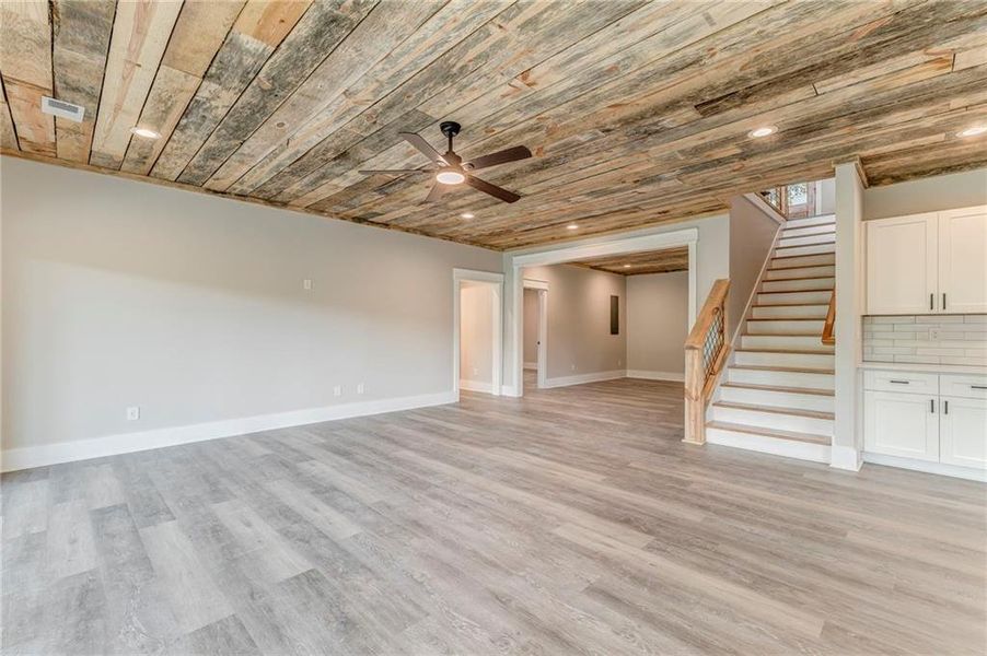 Spacious, unfurnished interior of a new home in , Ranger (Image 67).