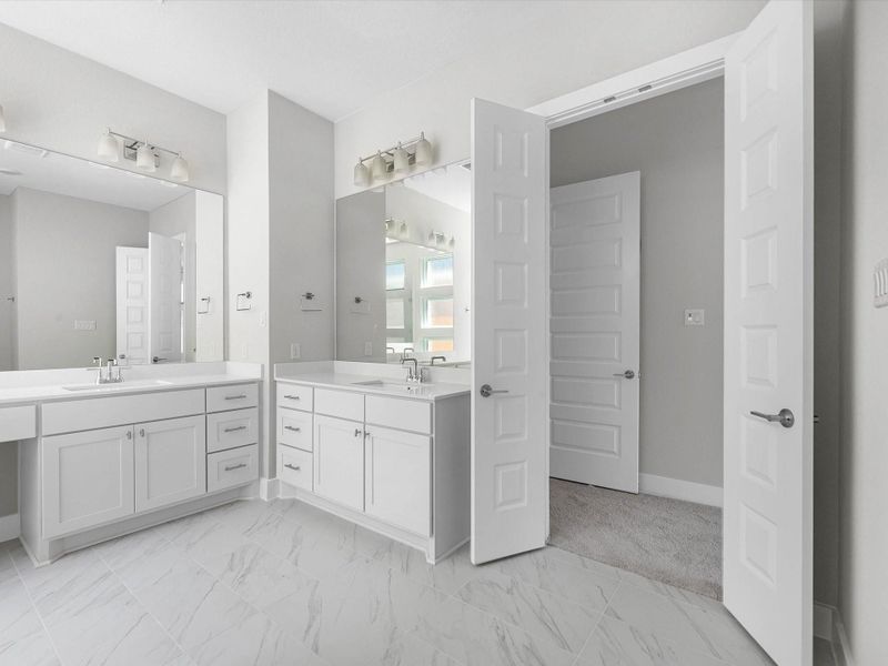 Furnished interior view inside a new home in Cross Creek Ranch 65′, Fulshear (Image 11).