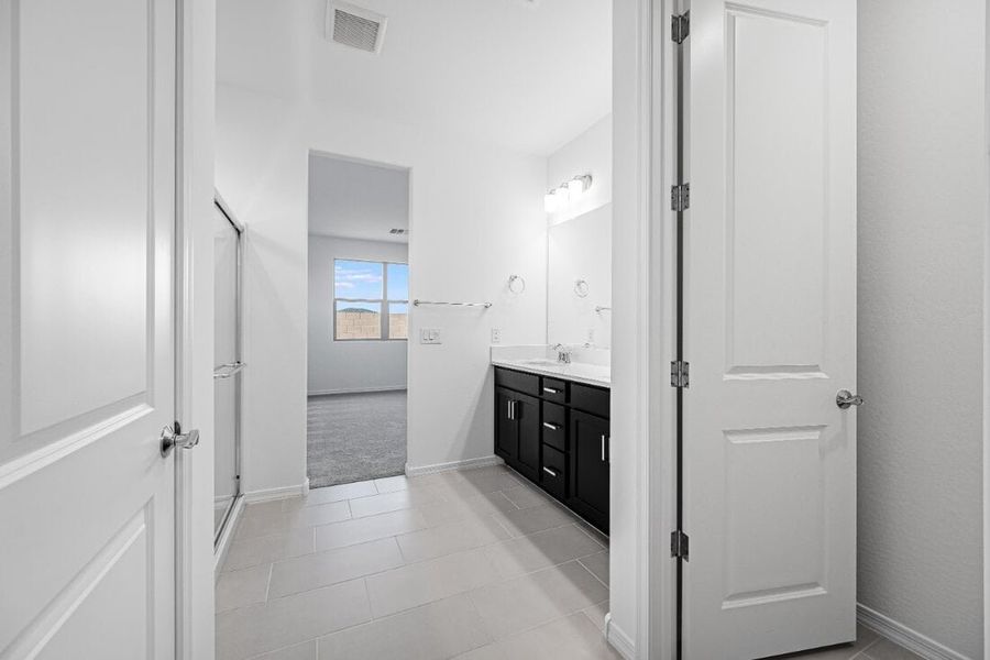 Representative furnished interior of a home built from the Sandstone by Taylor Morrison in Artisan at Asante Discovery Collection, Surprise (Image 7). Representative furnished interior of a home built from the Sandstone by Taylor Morrison in Artisan at Asante Discovery Collection, Surprise (Image 7).