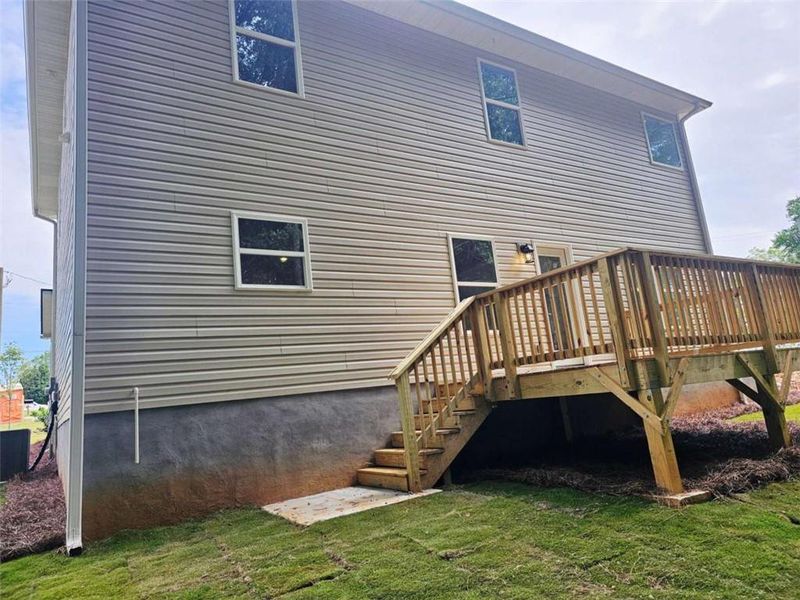 Exterior details and patio area of a home in Scarlett Place, Bowdon (Image 2).